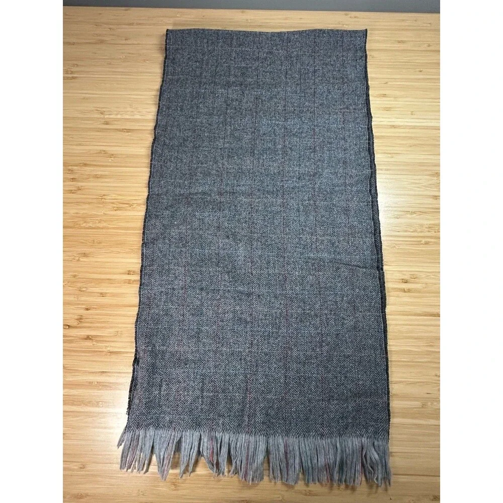 Pendleton Scarf Vtg 100% Virgin Wool Plaid Tartan Fringe USA Winter Gray Classic